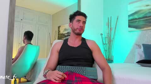 Snapshot of nate_franco chatting on December 9, 12:01 am Nate Franco online show from December 9, 12:01 am