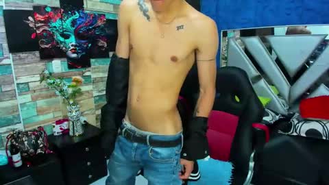 nathan_carson1 online show from December 19, 1:29 pm