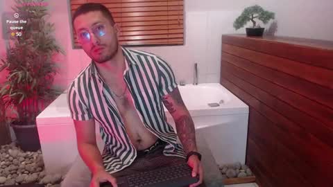 nathan_rivers online show from December 22, 10:17 am