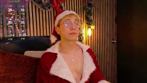 Christopher  Chris online show from December 24, 8:11 am