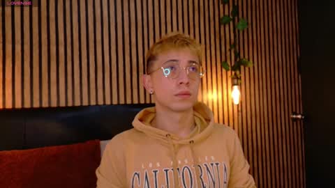 Christopher  Chris online show from January 8, 12:26 pm