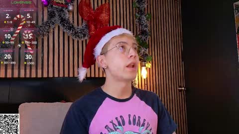 Christopher  Chris online show from December 22, 11:54 am