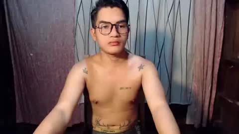 naughty_angelo online show from May 28, 3:15 am
