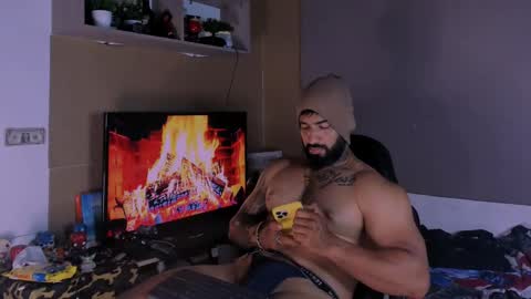 Miller online show from December 8, 11:51 pm