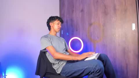 neitan online show from February 26, 7:10 am