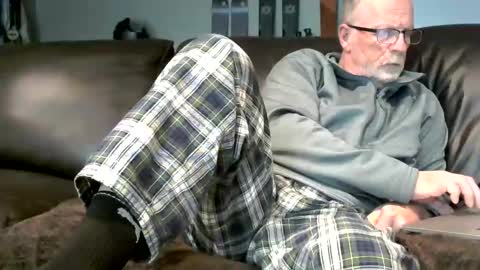 Snapshot of neman4u2c chatting on December 7, 1:48 am Jack online show from December 7, 1:48 am