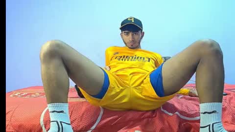 neo_latin online show from November 24, 6:25 am