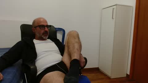 simi online show from October 11, 6:45 pm