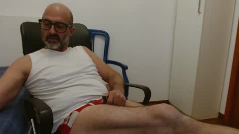 simi online show from October 3, 6:24 pm