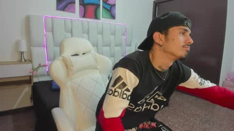 Yeison online show from March 30, 3:07 am