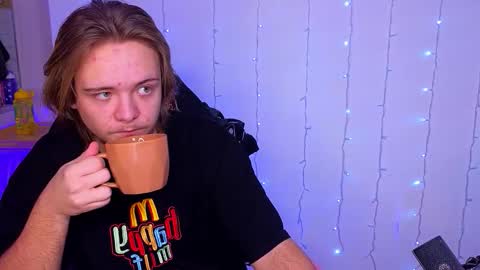 nexxxusme online show from February 7, 1:57 am