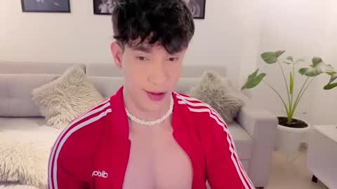   online show from March 14, 9:55 pm