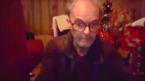 Snapshot of nice6body chatting on December 16, 12:04 am nice6body online show from December 16, 12:04 am