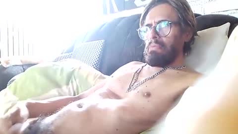 Snapshot of nick_943650 chatting on September 10, 6:39 pm nick vilanova online show from September 10, 6:39 pm