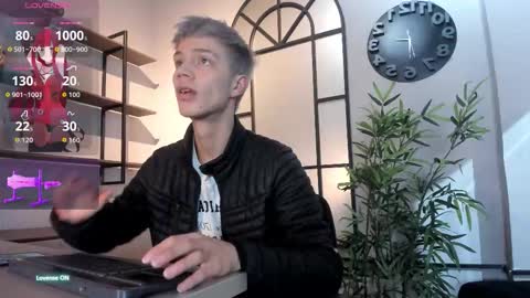 Nick  online show from October 13, 12:22 pm