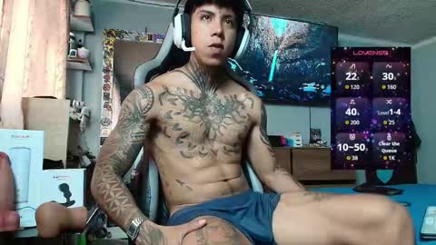 Nickhot0609 online show from February 12, 8:26 pm