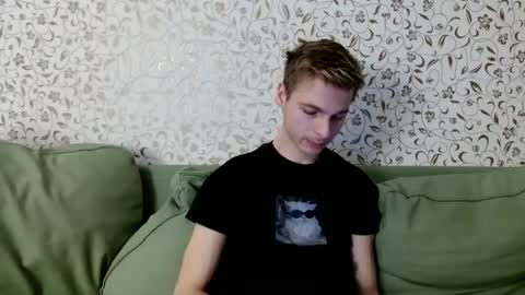 Snapshot of nicksuper8 chatting on December 4, 2:31 am Nick online show from December 4, 2:31 am