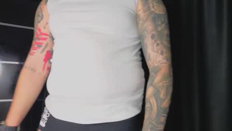 nicktattoomaster online show from December 22, 12:13 pm