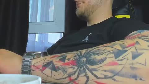nicktattoomaster online show from May 27, 5:43 pm