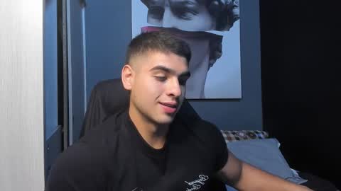 Andres online show from December 14, 3:52 pm