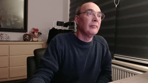 nightkeeper63 online show from October 13, 11:33 pm