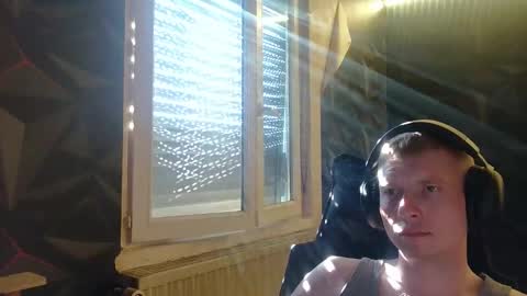 niglo620 online show from April 8, 3:10 pm