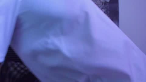 Niick online show from December 12, 3:54 am