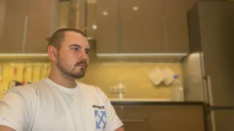 Snapshot of nikbusiness chatting on September 17, 4:30 pm Nick online show from September 17, 4:30 pm