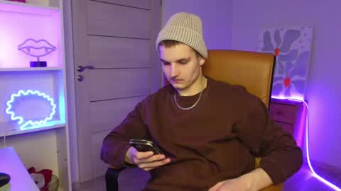 nikki online show from February 5, 5:53 pm