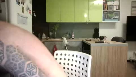 niknik39 online show from February 8, 2:17 am