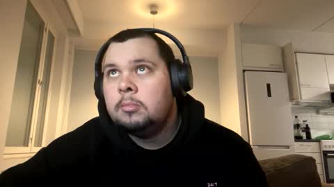 nikofromforest online show from December 1, 6:22 pm