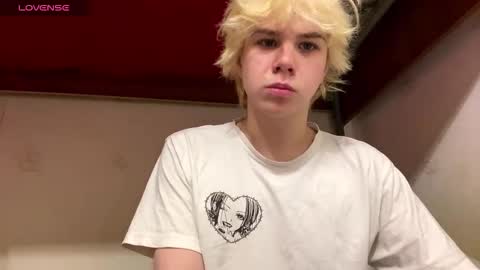 nikolasbucks online show from December 19, 9:56 pm