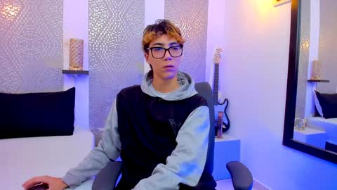    online show from January 8, 4:02 am