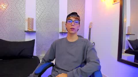    online show from January 3, 4:00 am