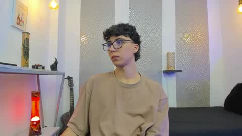    online show from September 18, 4:14 am