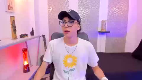    online show from September 25, 4:44 am