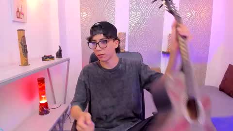    online show from October 20, 5:00 am