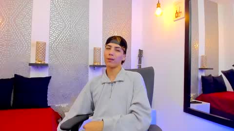    online show from December 3, 4:24 am