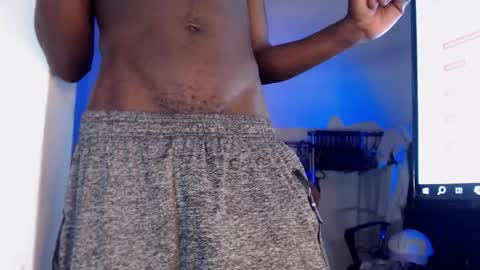 nineeleeven_911 online show from October 26, 2:02 am