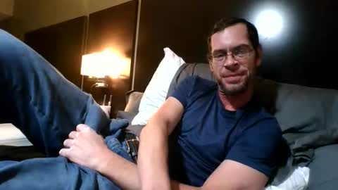 nineinchbronco online show from October 24, 7:43 am