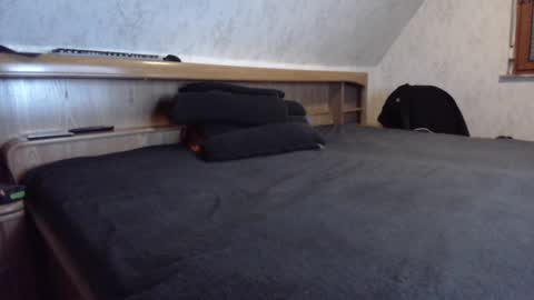 nixan85 online show from February 2, 10:06 pm