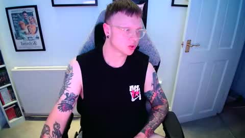 BNate93 online show from September 30, 6:33 pm