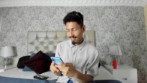 Noah online show from March 27, 7:26 pm