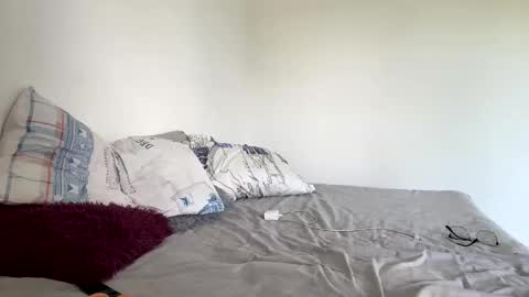 noah_3050 online show from October 25, 5:58 pm