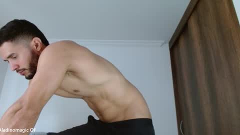 Noah online show from February 20, 5:37 pm