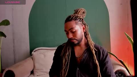 Noah online show from March 5, 6:59 pm