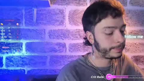 Snapshot of noah_ricci_ chatting on October 17, 1:26 pm online show from October 17, 1:26 pm