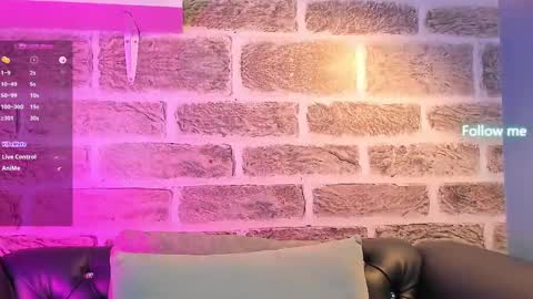 Snapshot of noah_ricci_ chatting on September 9, 1:43 pm online show from September 9, 1:43 pm