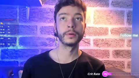 Snapshot of noah_ricci_ chatting on October 18, 11:09 pm online show from October 18, 11:09 pm