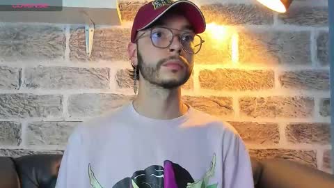Snapshot of noah_ricci_ chatting on September 13, 12:39 pm online show from September 13, 12:39 pm